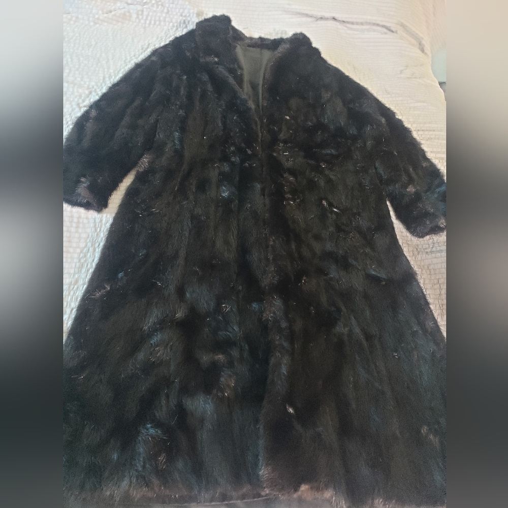 Gorgeous Black/Brown Vintage Mink Fur